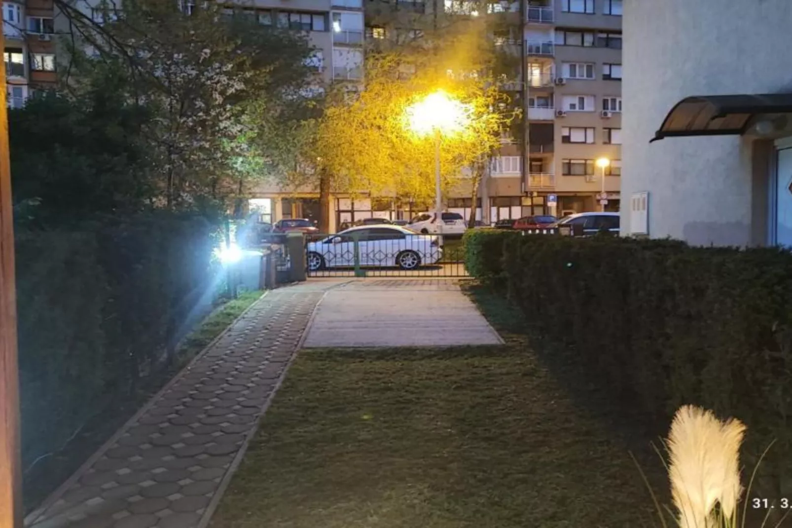 Apartment Dream Catcher - One Bedroom Apartment with Garden-Parkeerplaats