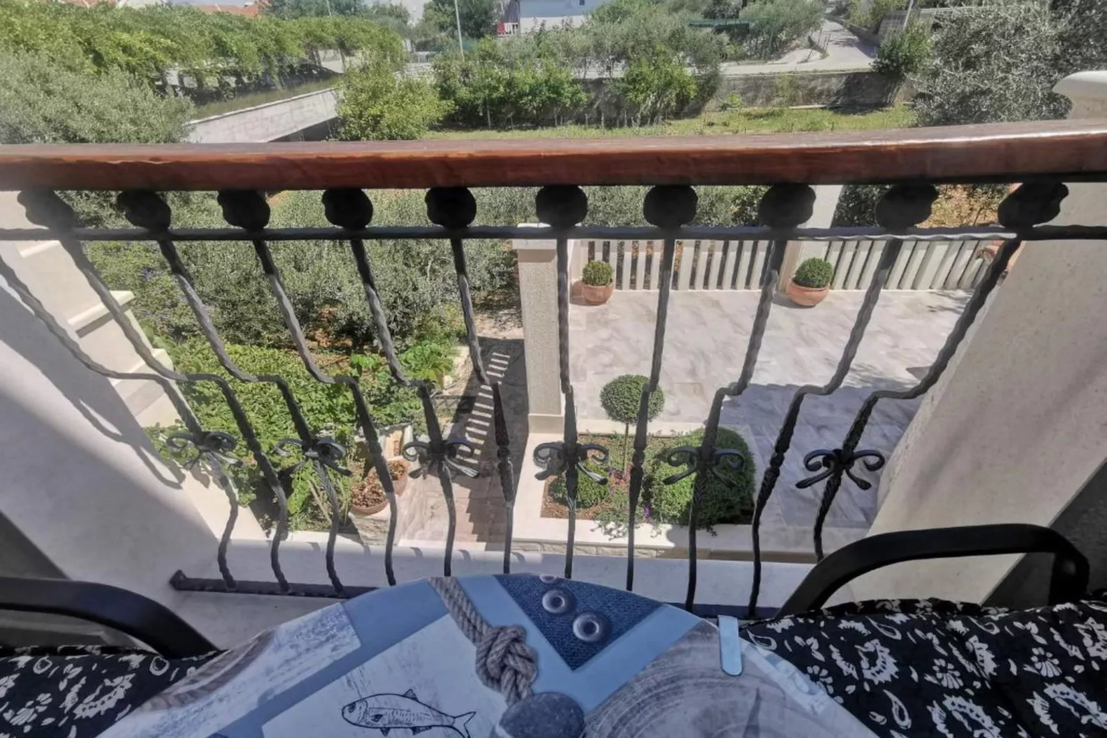 Apartments White House - One Bedroom apartment with Balcony 4-Terrasbalkon