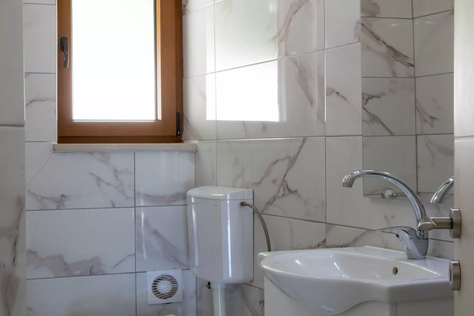 Authentic Dalmatian Treasure Homes - House Wood-Badkamer