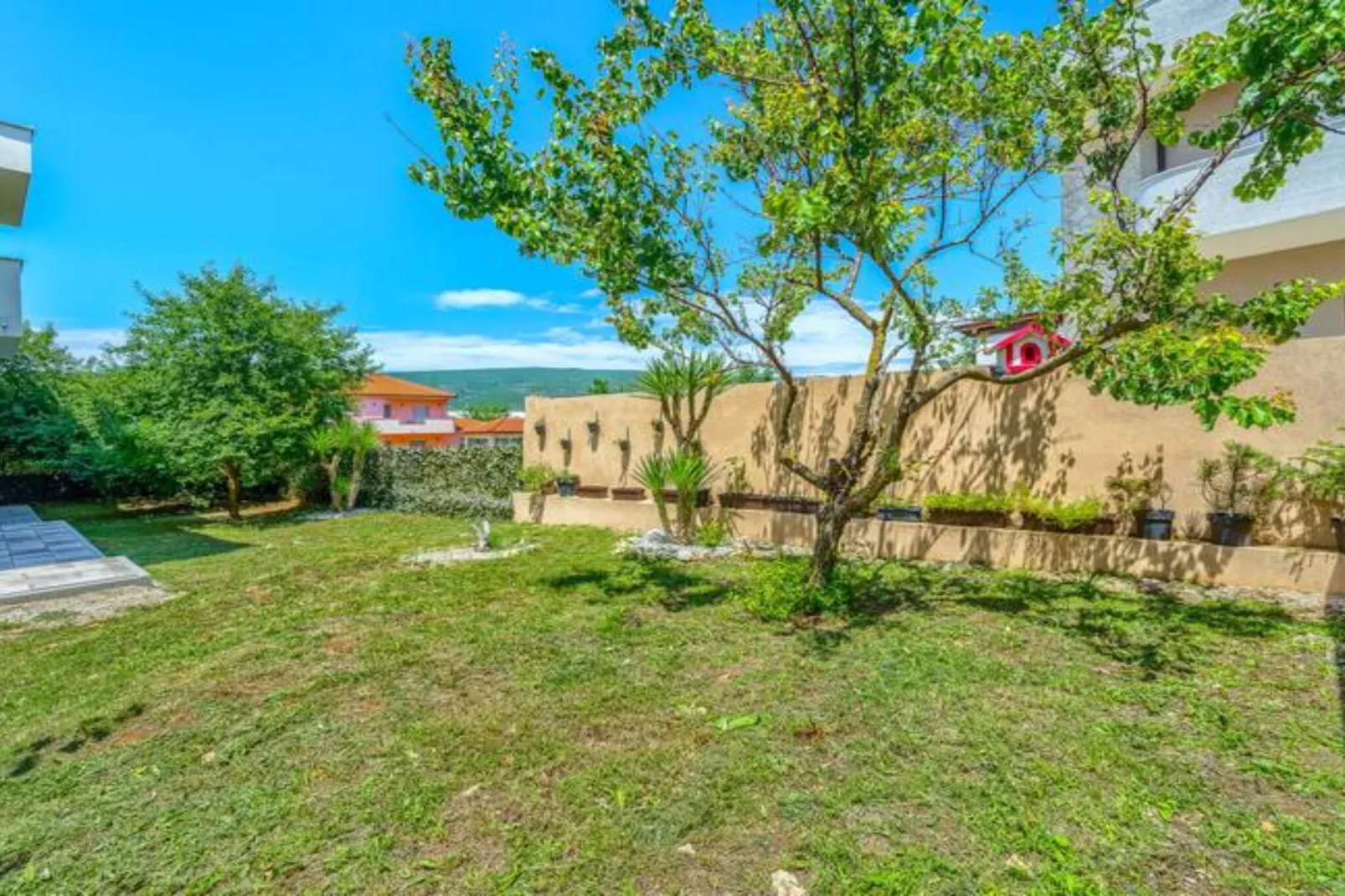 Five Bedroom Villa with Private Pool-Tuinen zomer