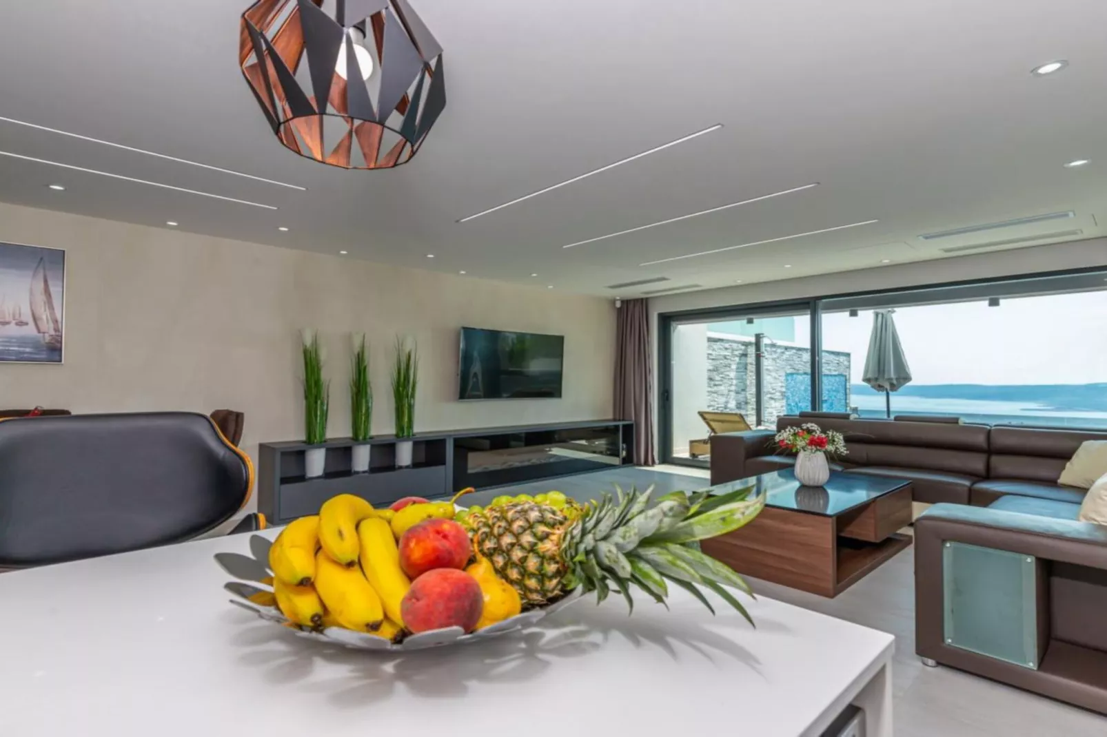 Lorena Stylish Sea View Villa - Four Bedroom Villa with Private Pool-Eetkamer