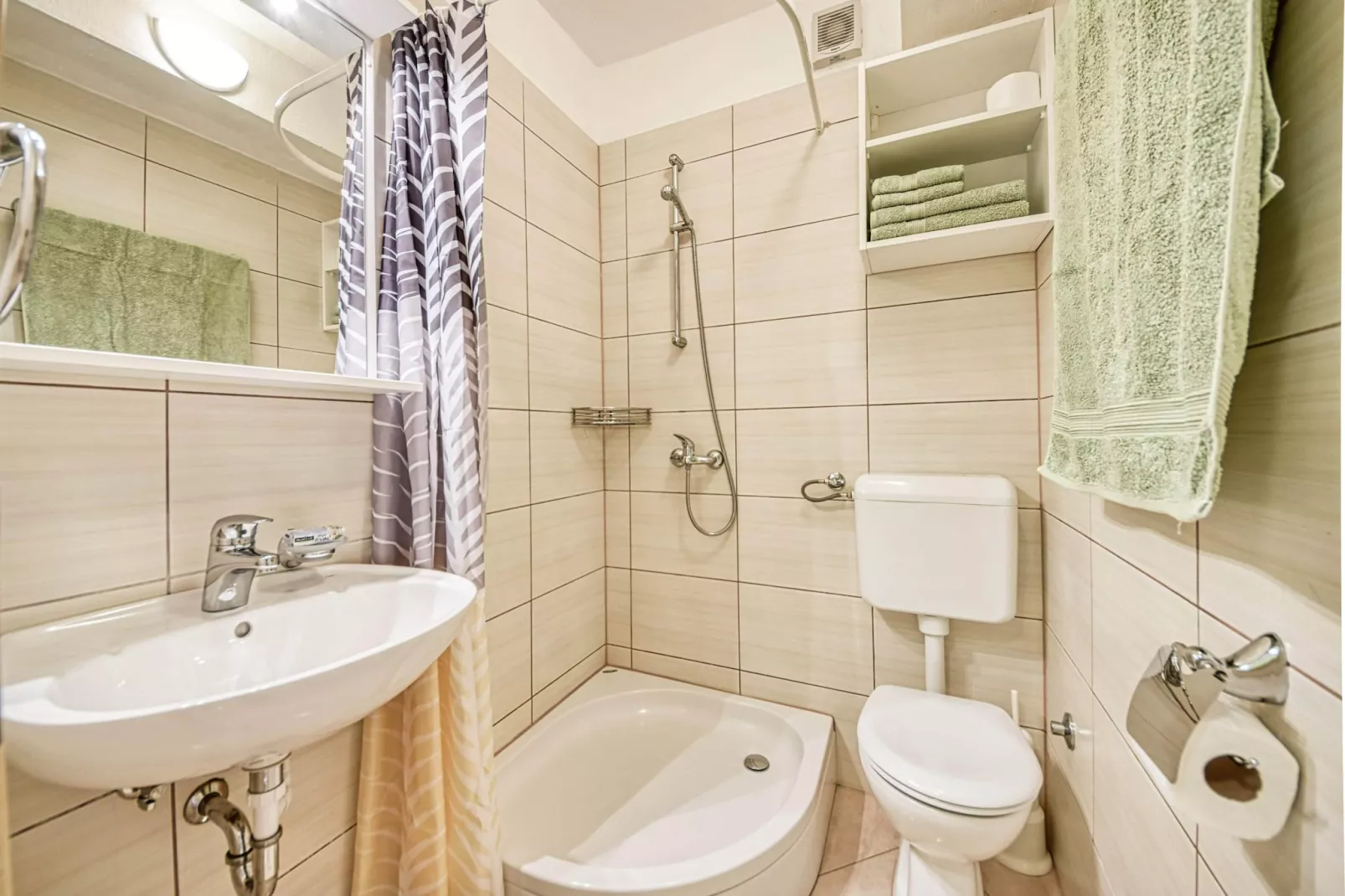 Apartments Gracin - Superior One Bedroom Apartment with Terrace (A2)-Badkamer
