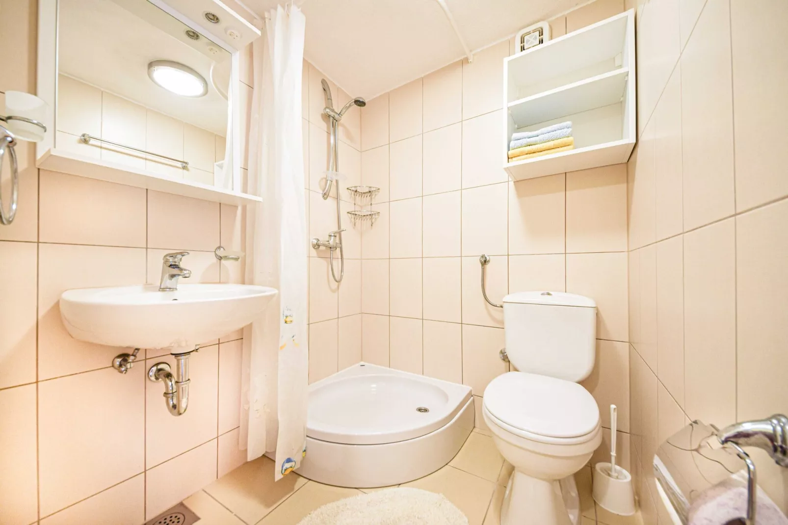 Apartments Gracin - Premium One Bedroom Apartment with Terrace (A3)-Badkamer