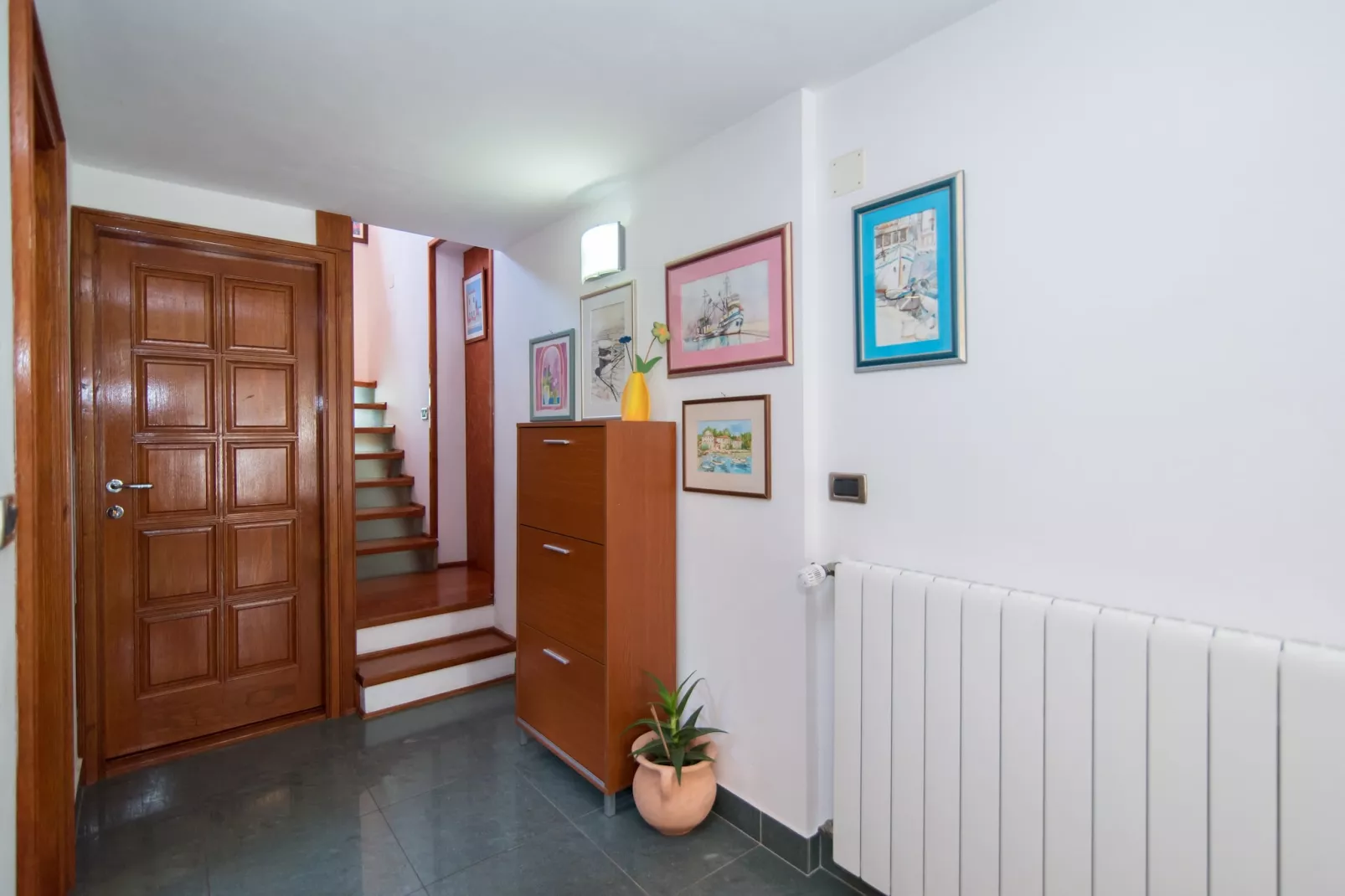 Apartments Vrandecic - One Bedroom Apartment with Gallery Room and Garden Terrace (LORETA) (ST)-Binnen