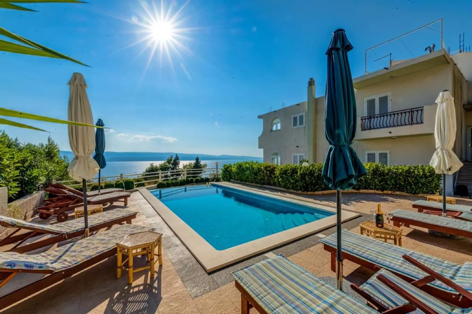 Apartments Tafra - One Bedroom Apartment 4-Zwembad