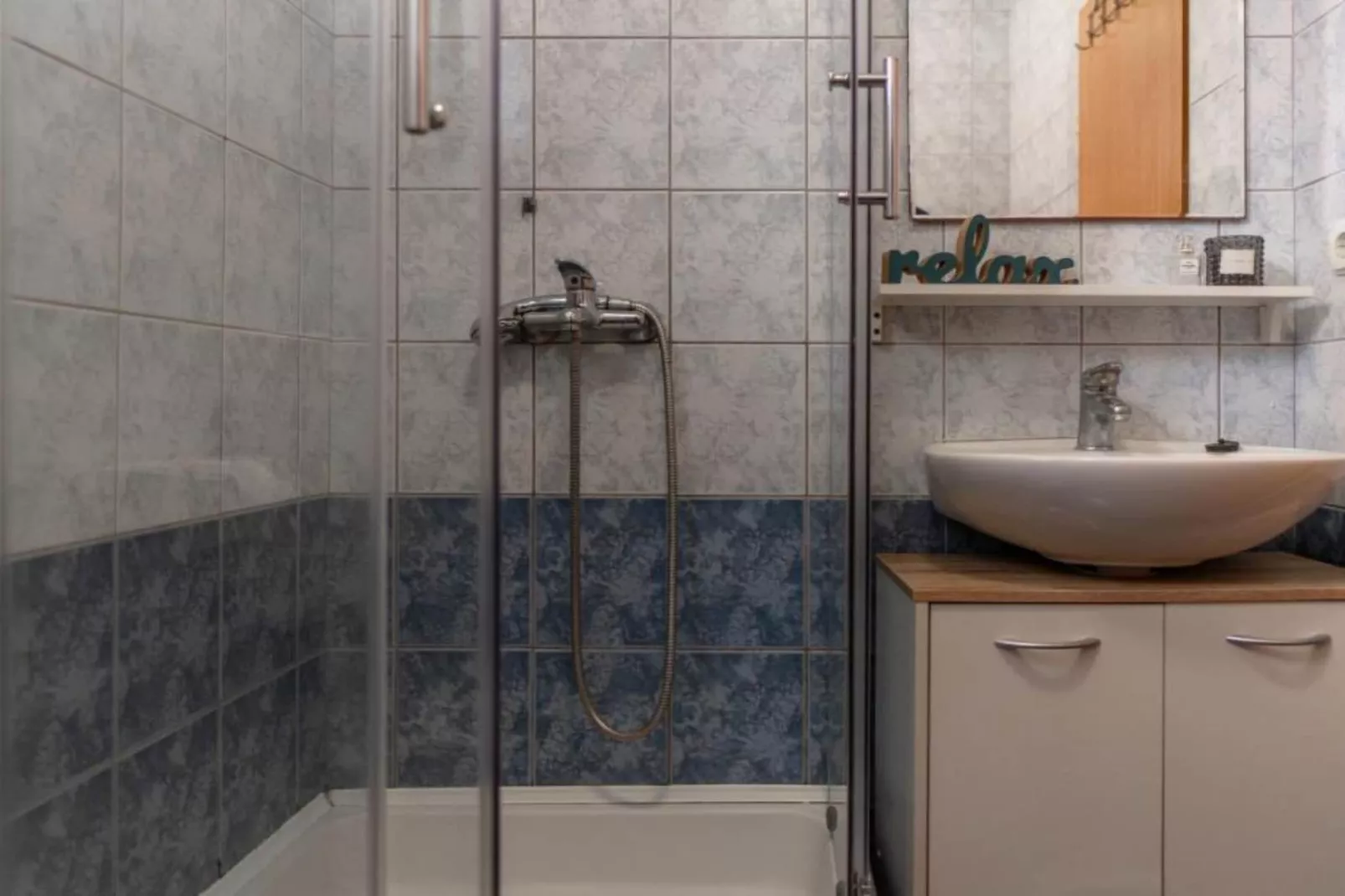 Two Bedroom Apartment 2 (Prizemlje)-Badkamer