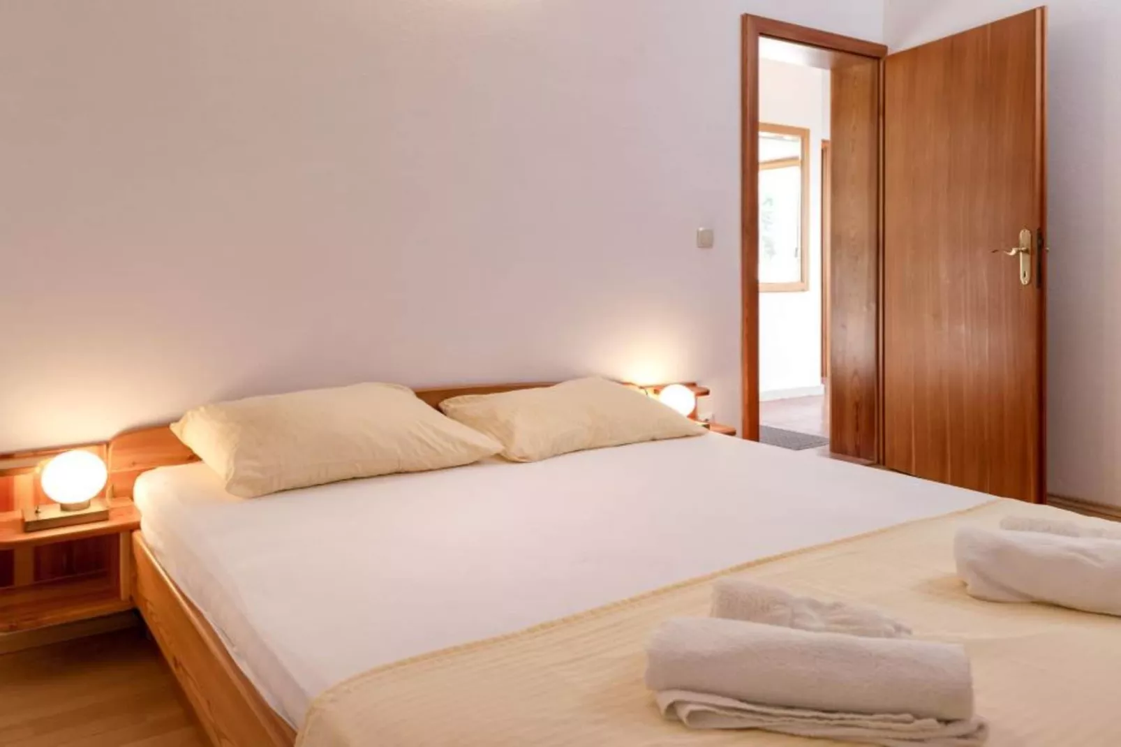 Dolac Green Side Apartments - Two Bedroom Apartment 2-Slaapkamer