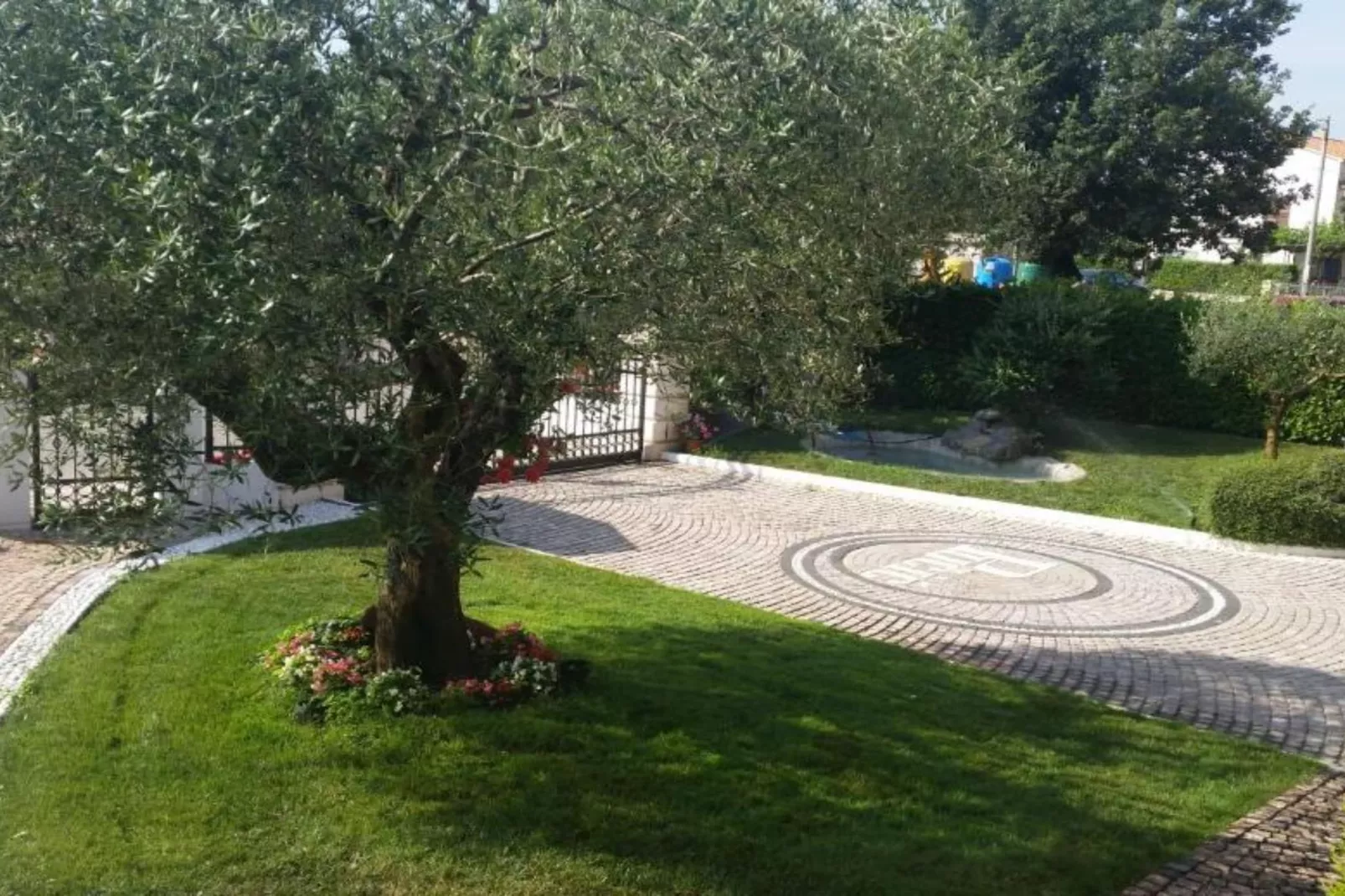 Studio Apartment With Balcony-Buitenlucht