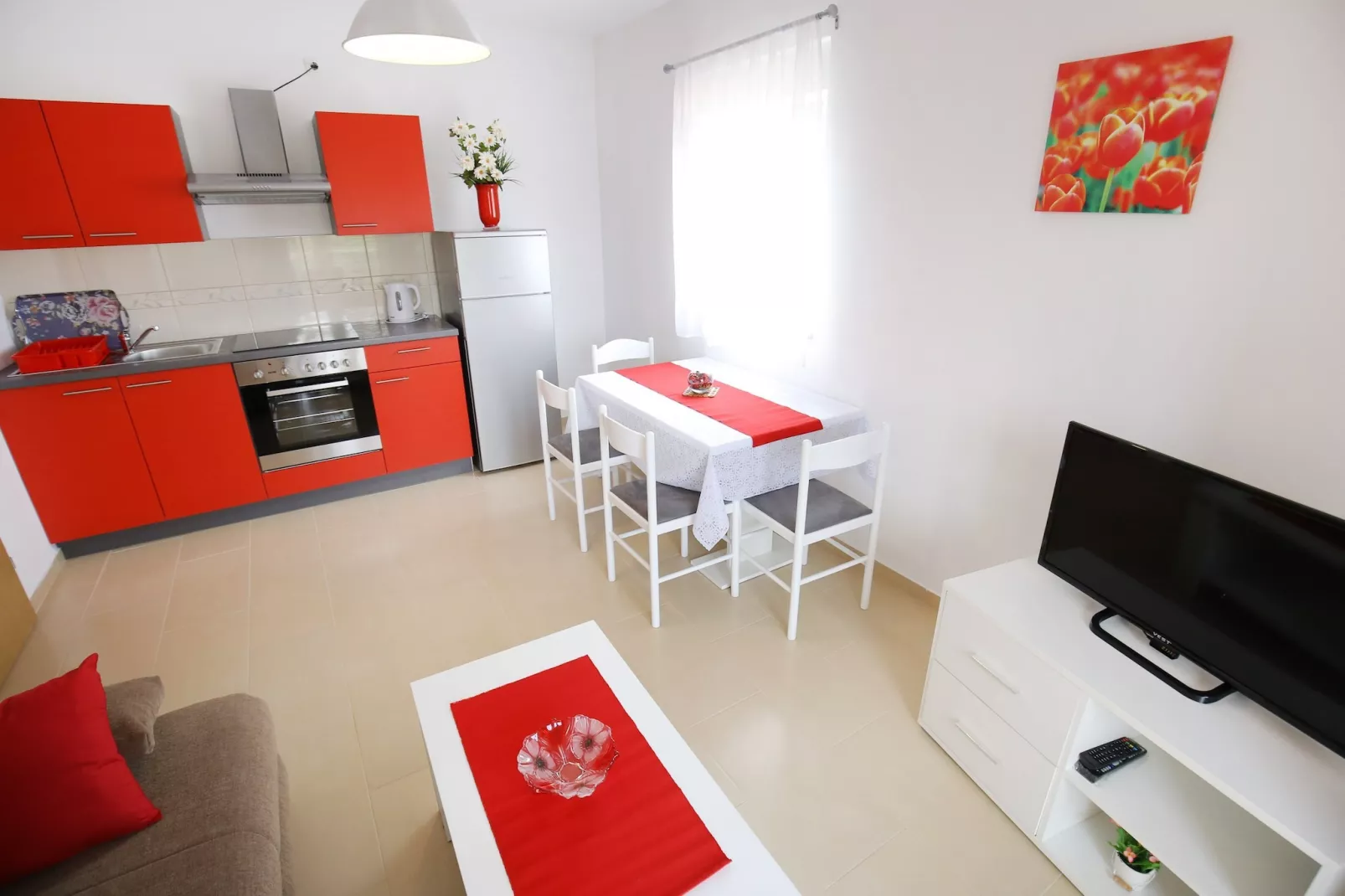 Apartments Kapetan - Comfort Studio Apartment with Terrace-Woonkamer