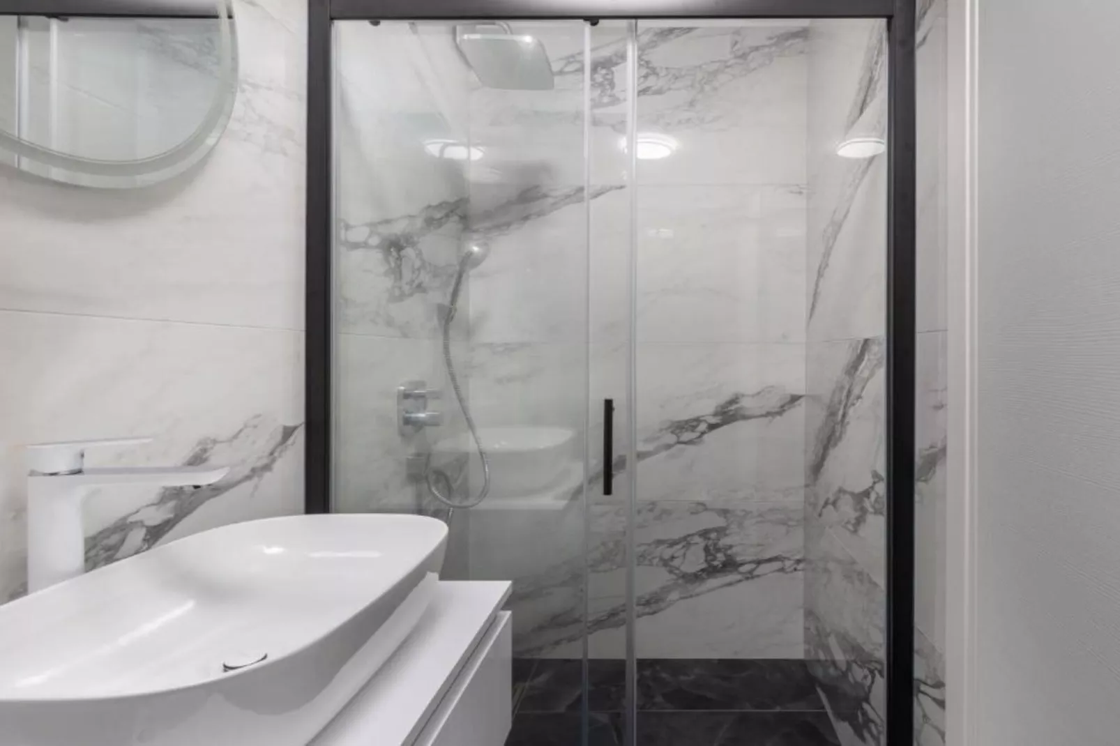 Charming Apartment Island Krk - Three Bedroom Apartment-Badkamer