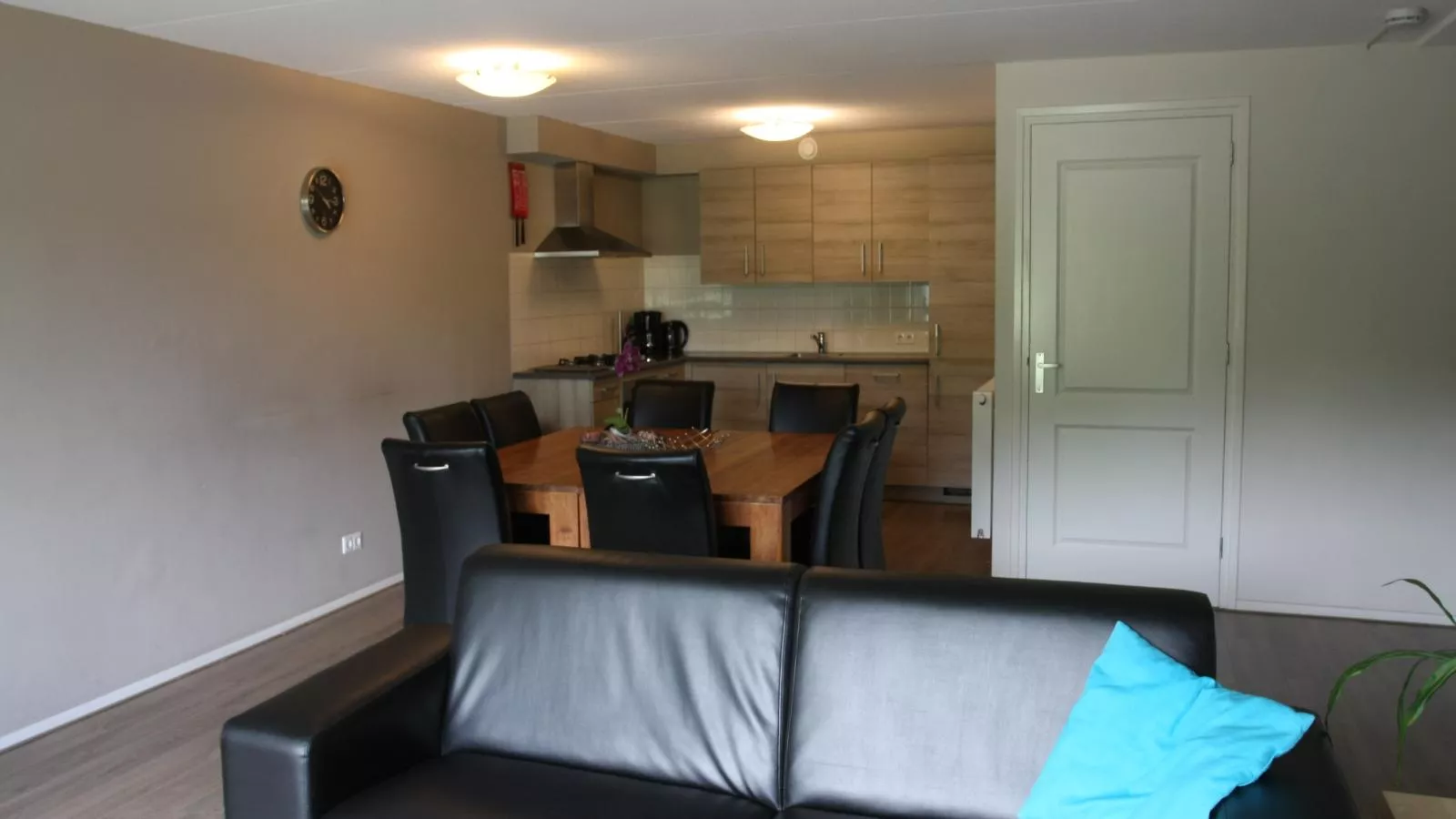 T Katreel-Woonkamer