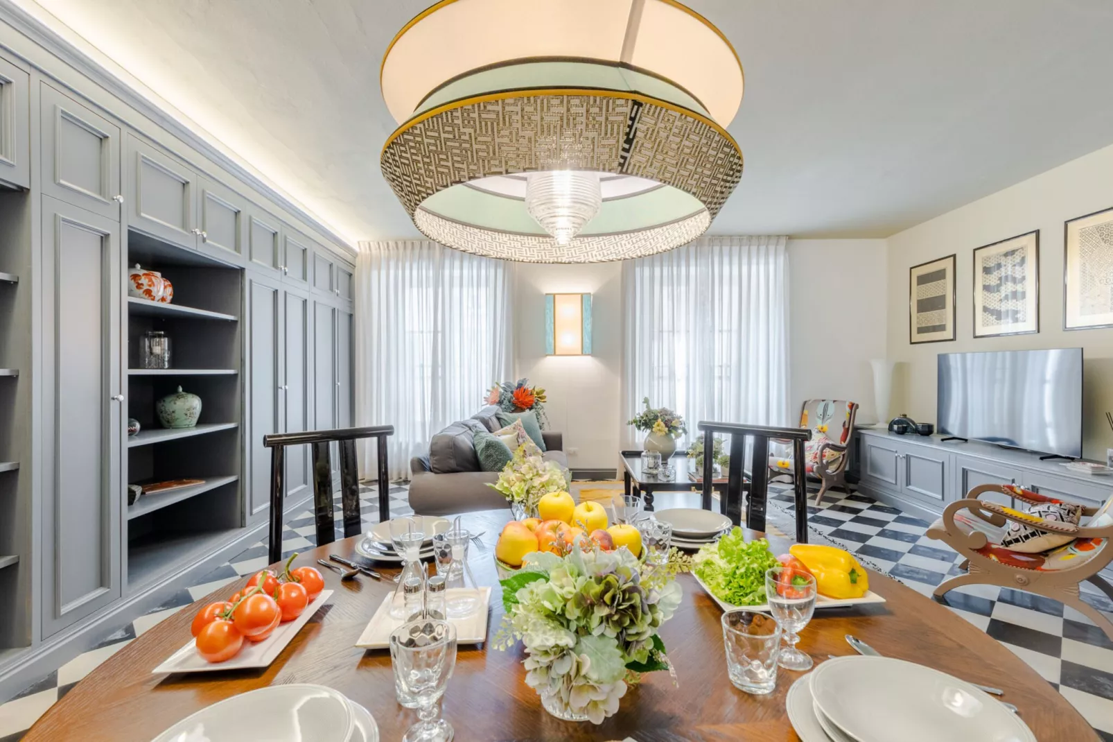 Gimber Tales, a First Floor Apartment-Niet-getagd