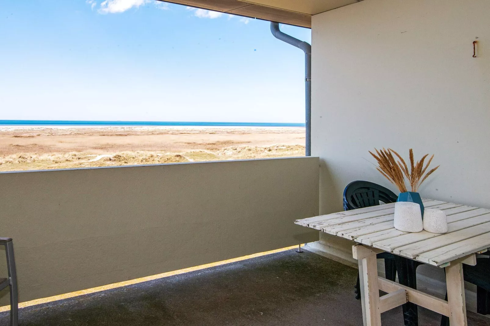 2 room w/seaview-Waterzicht