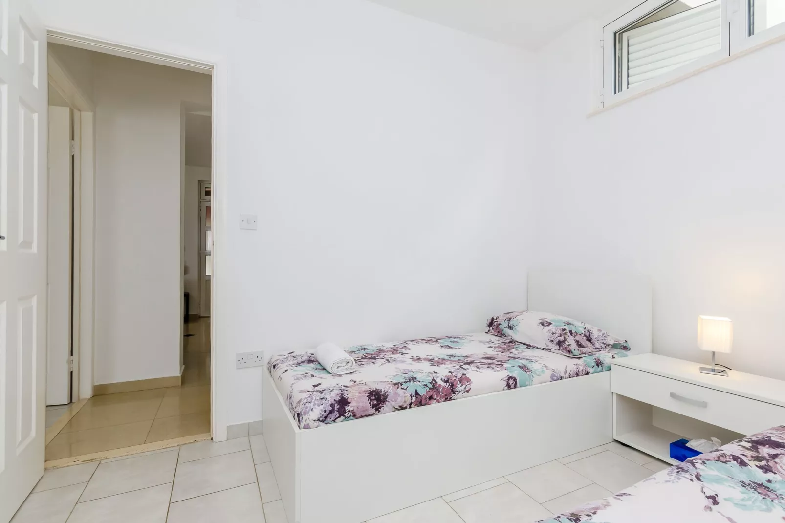 Apartment Franceska -Two-Bedroom Apartment with Terrace and Sea View-Slaapkamer