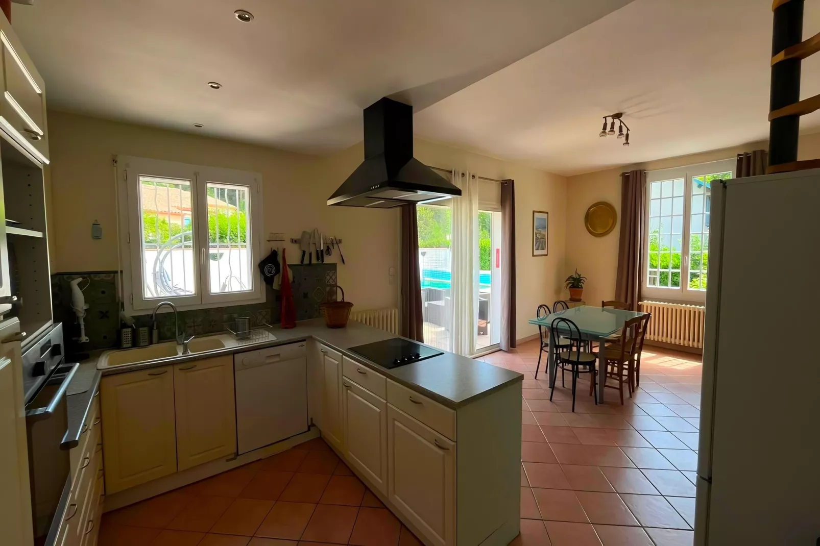 Villa avec piscine-Keuken
