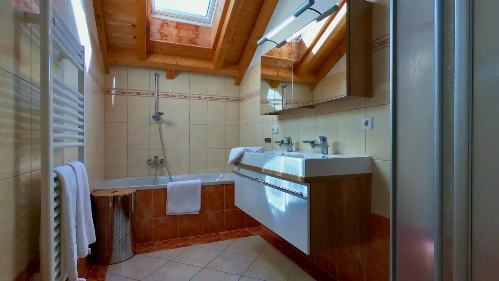 Casa Nostra-Badkamer
