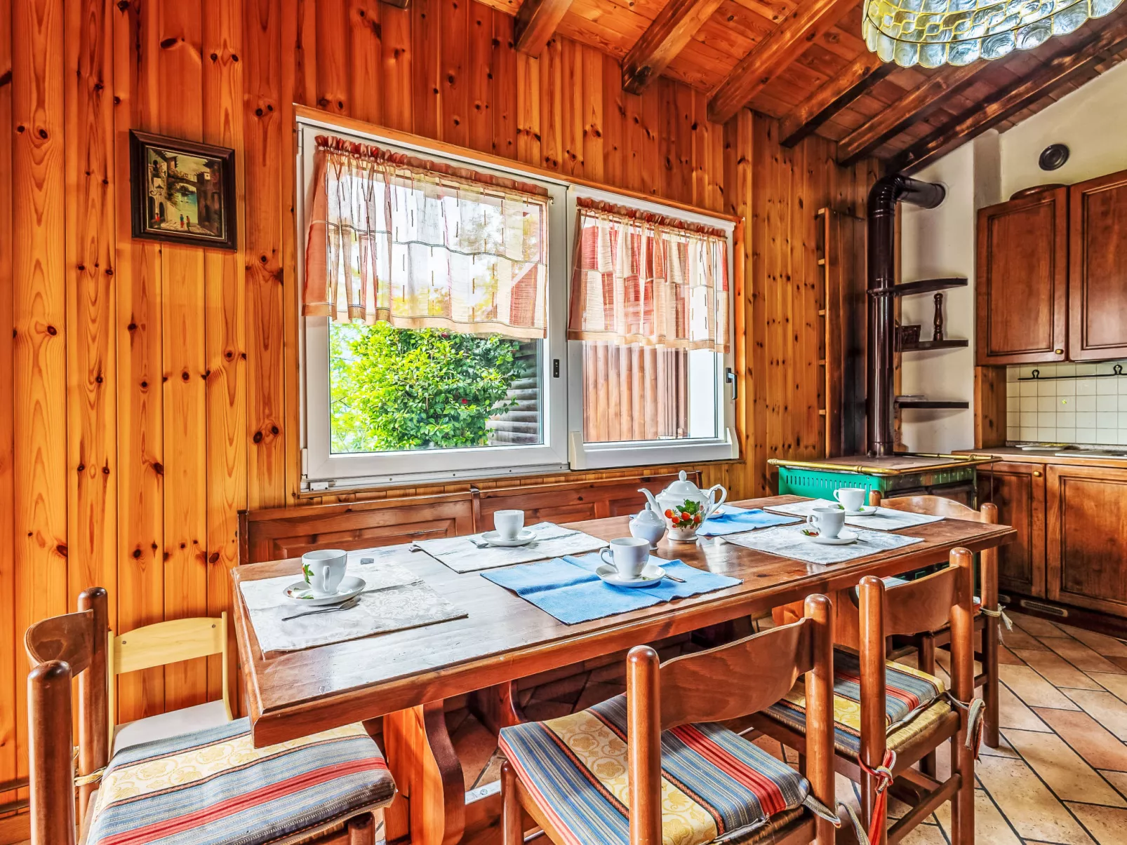 Moncucco Mountain Home-Binnen