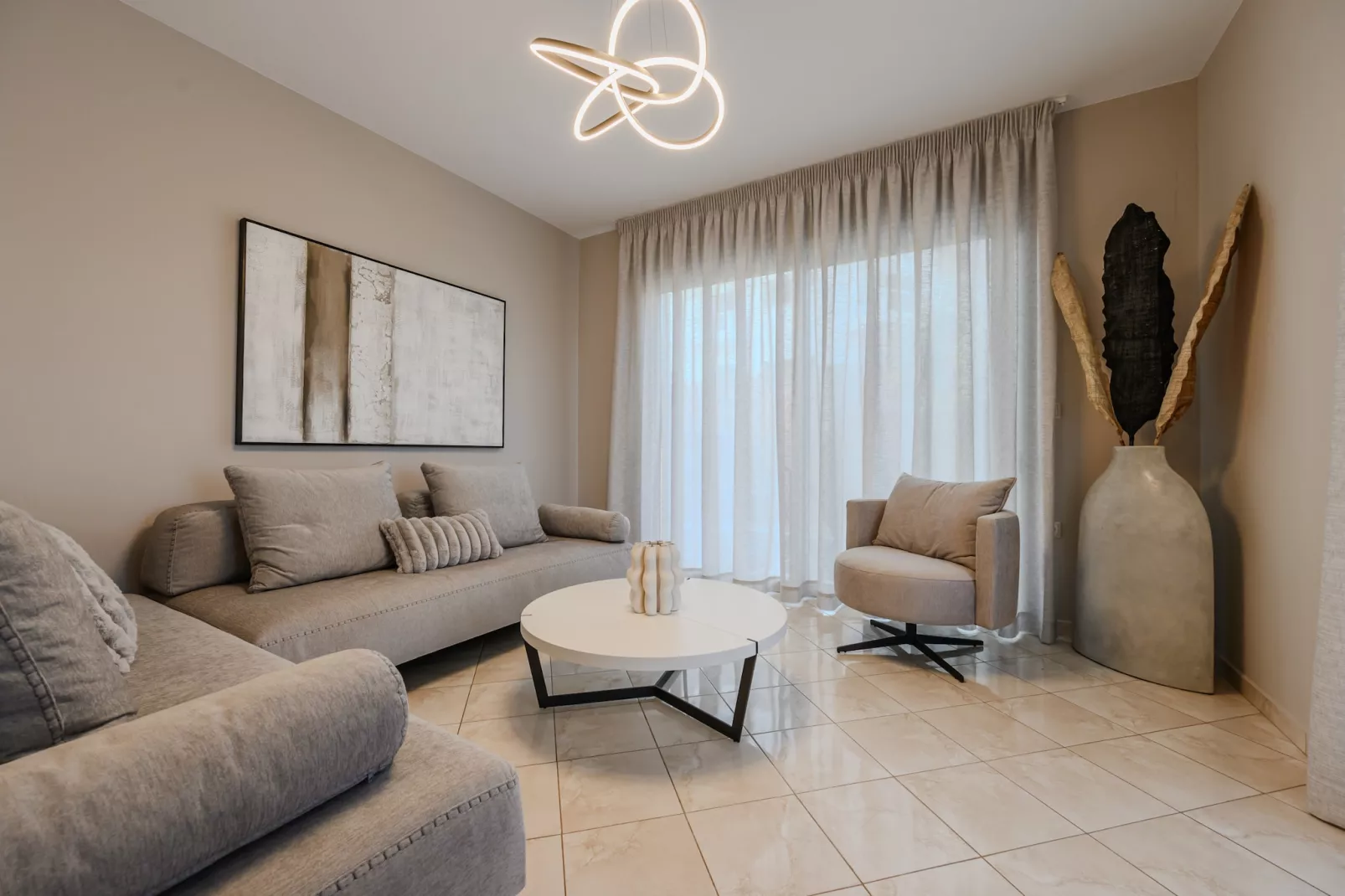 Foothills Tangerine Villa-Woonkamer