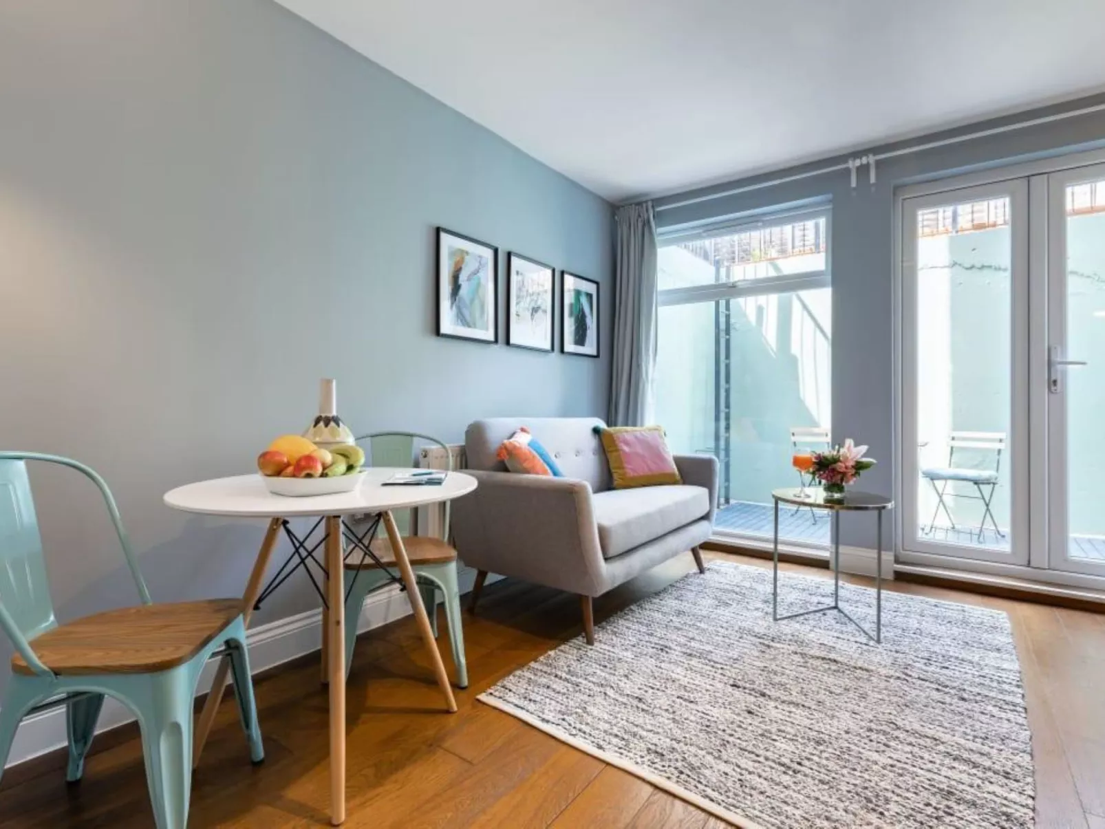 Lenna Gdns 1 Bed-Binnen