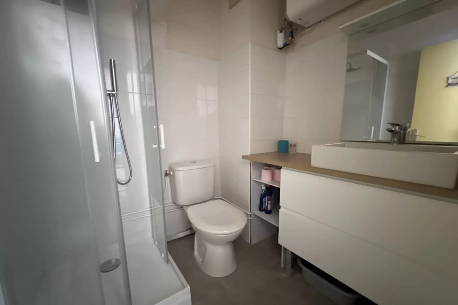 LOU 168 Bonnin-Badkamer