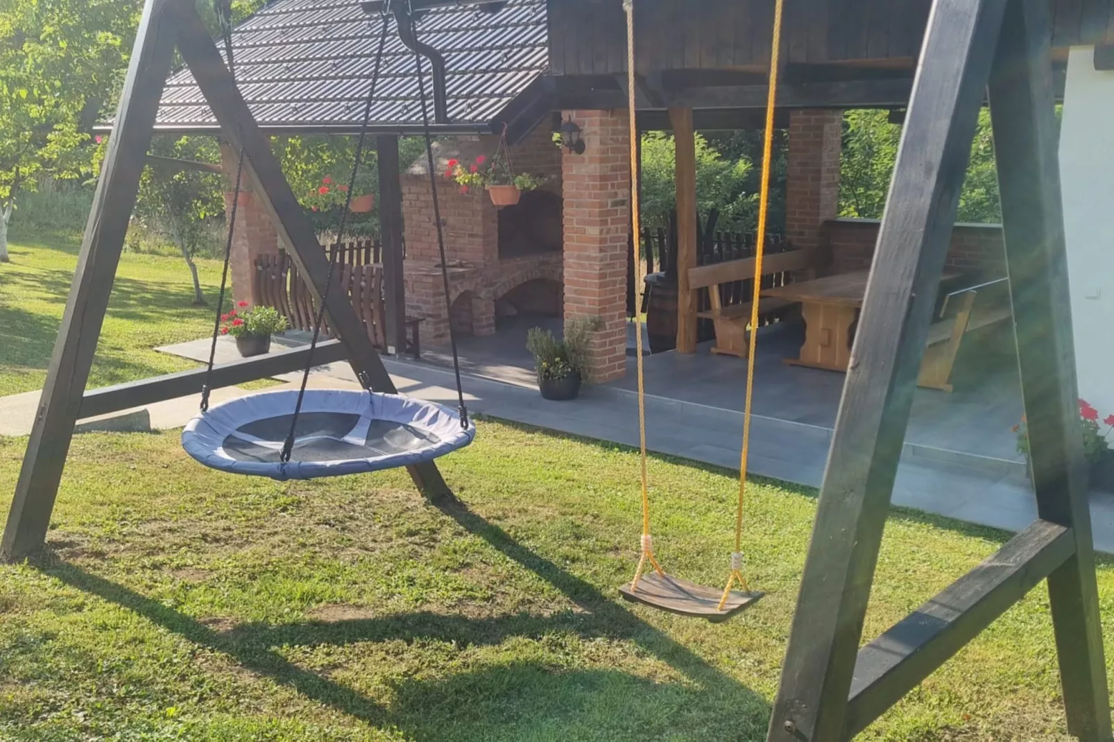 Holiday Home Katica - Two-Bedroom Holiday Home-Buitenlucht