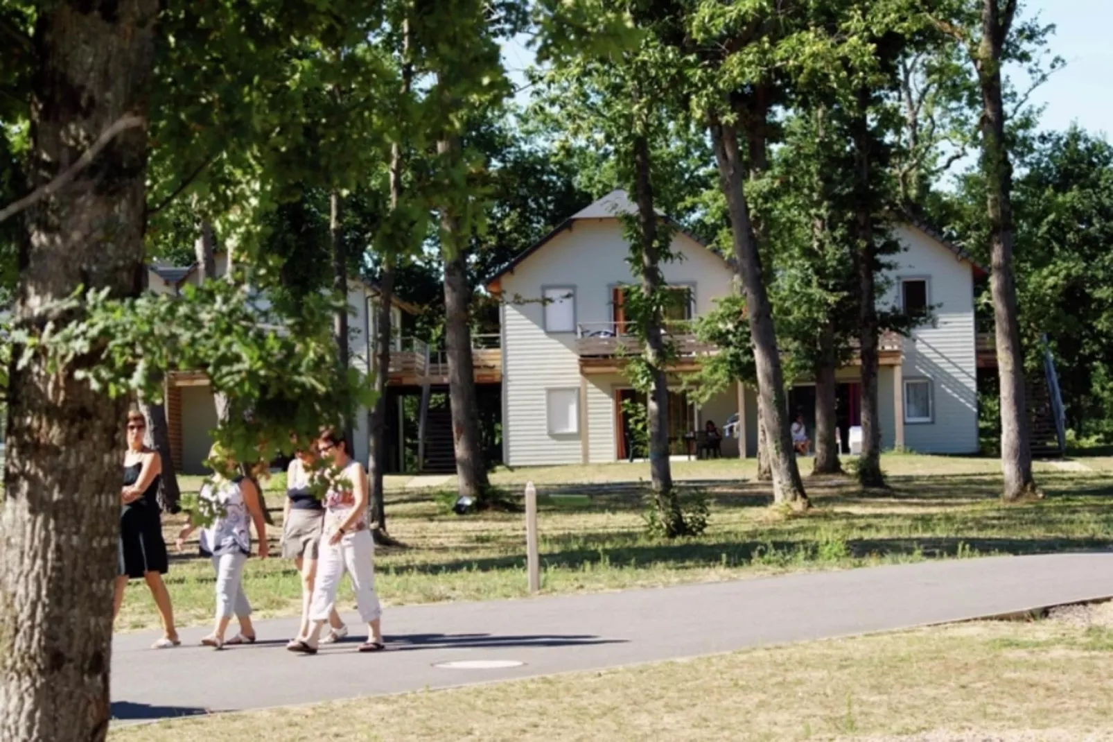 Relais du Plessis 2-Tuinen zomer