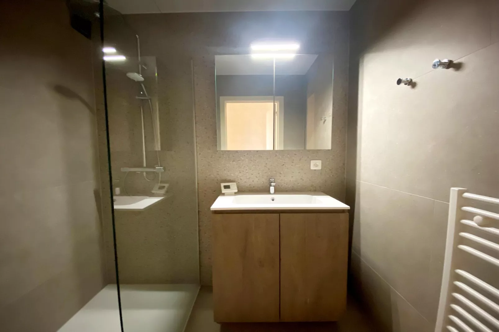 DEN OEVER VI 0203GAR-Badkamer