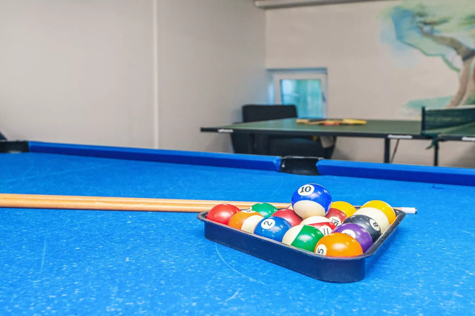 2 rooms w/partially seaview-Binnen