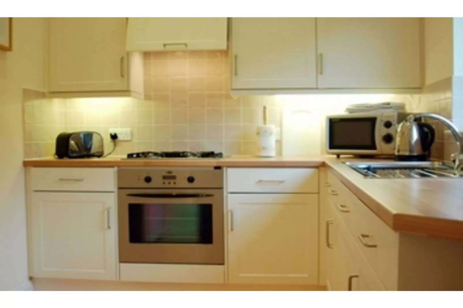 Attractive cottage in garden grounds-Keuken