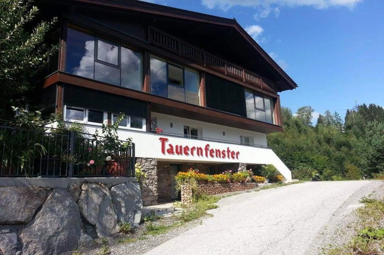 Appartement Tauernfenster-Buitenkant zomer