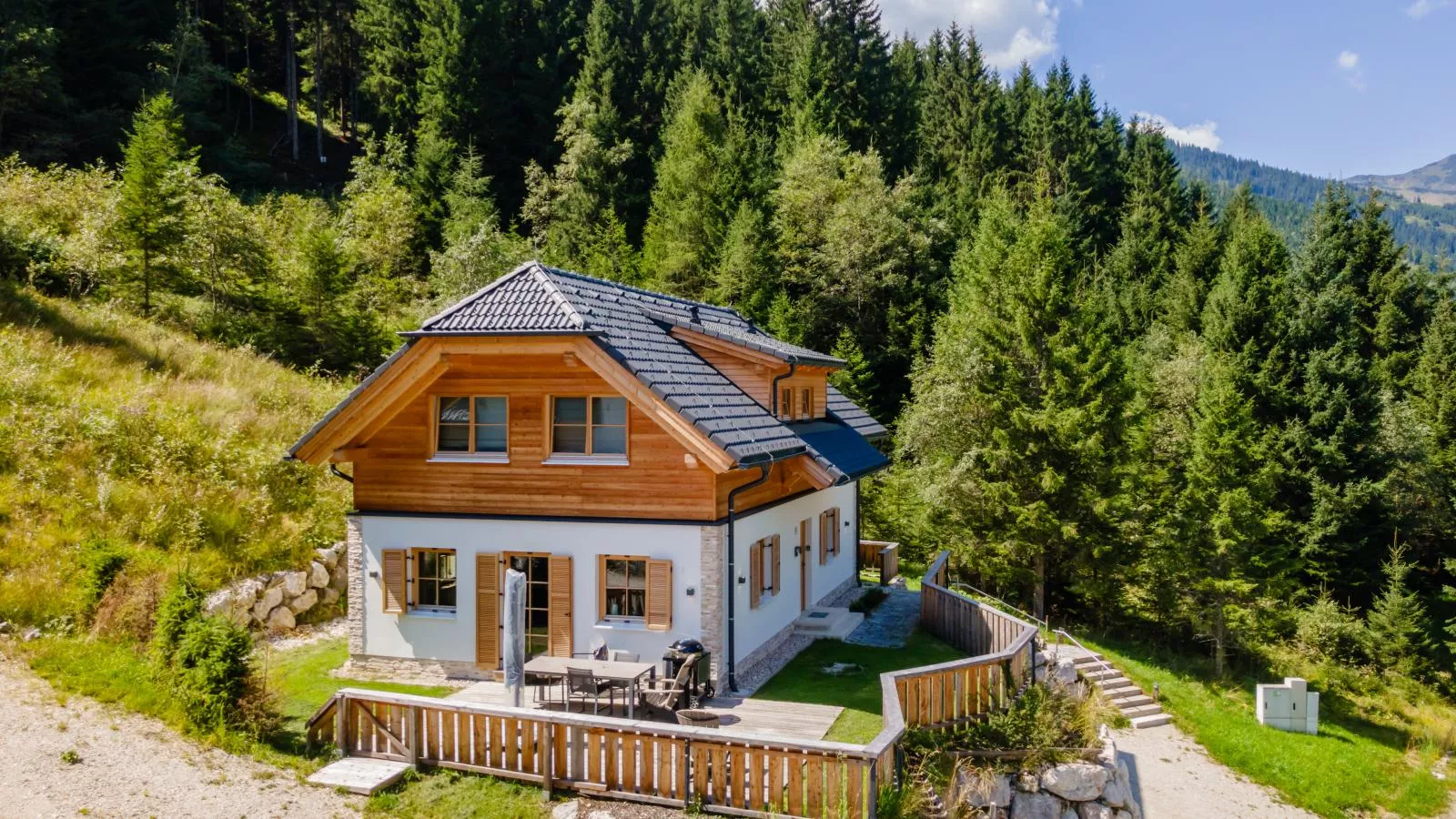 Schletski-Buitenkant zomer