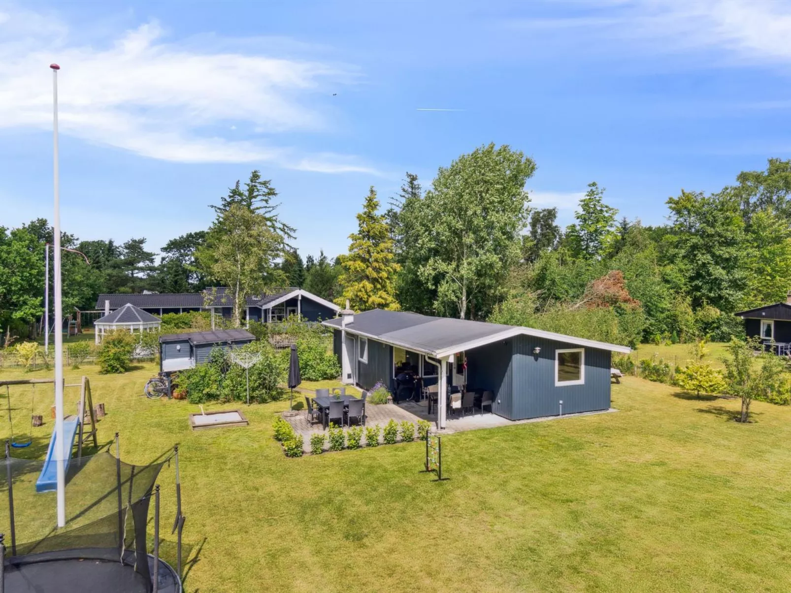 "Hanne" - 300m from the sea