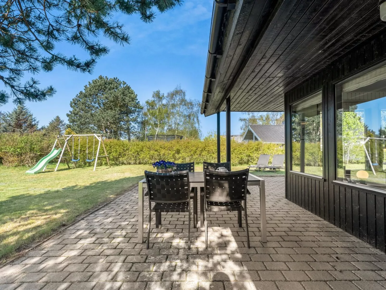 "Lars" - 250m from the sea