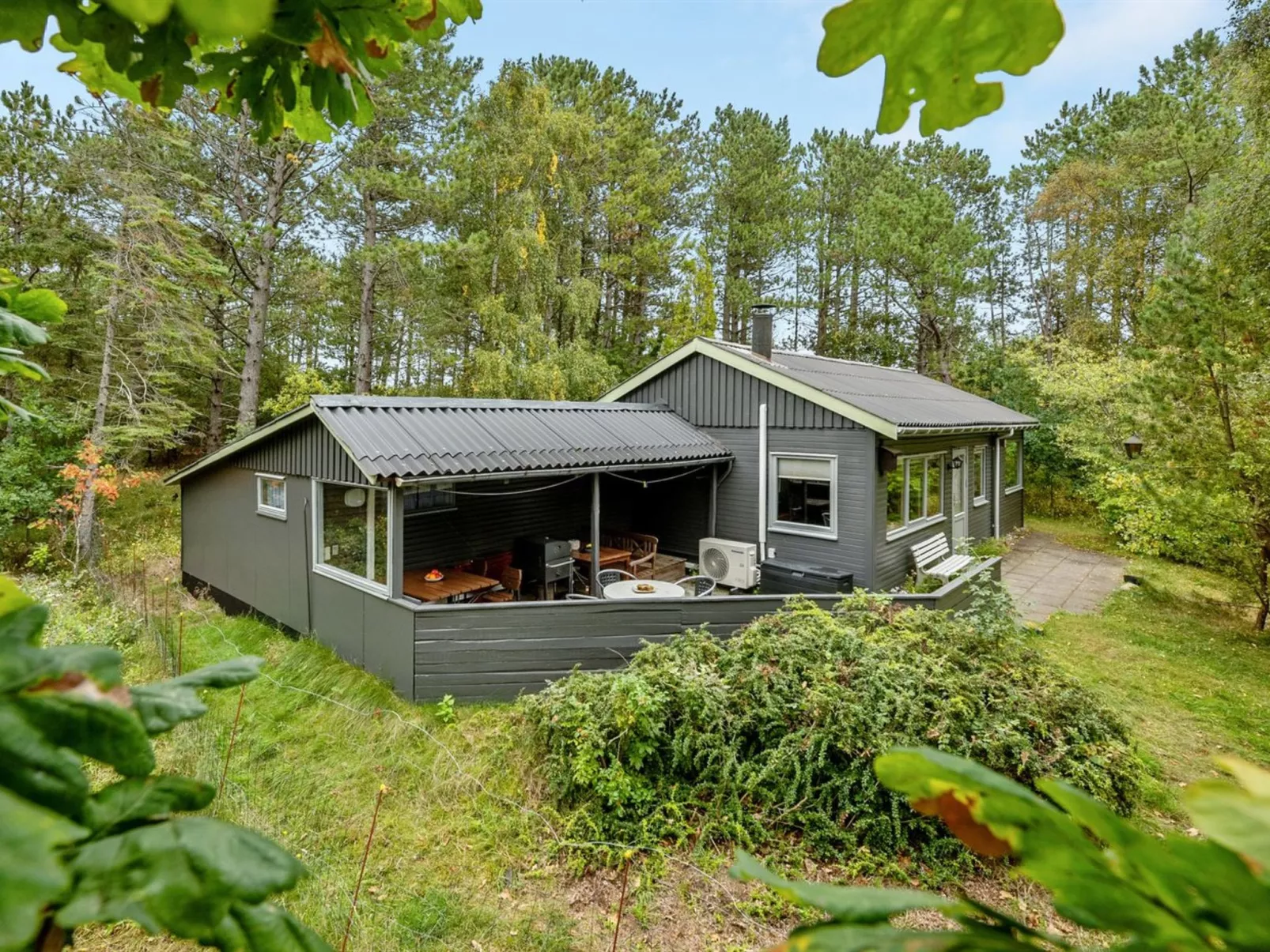 "Amala" - 2.5km from the sea