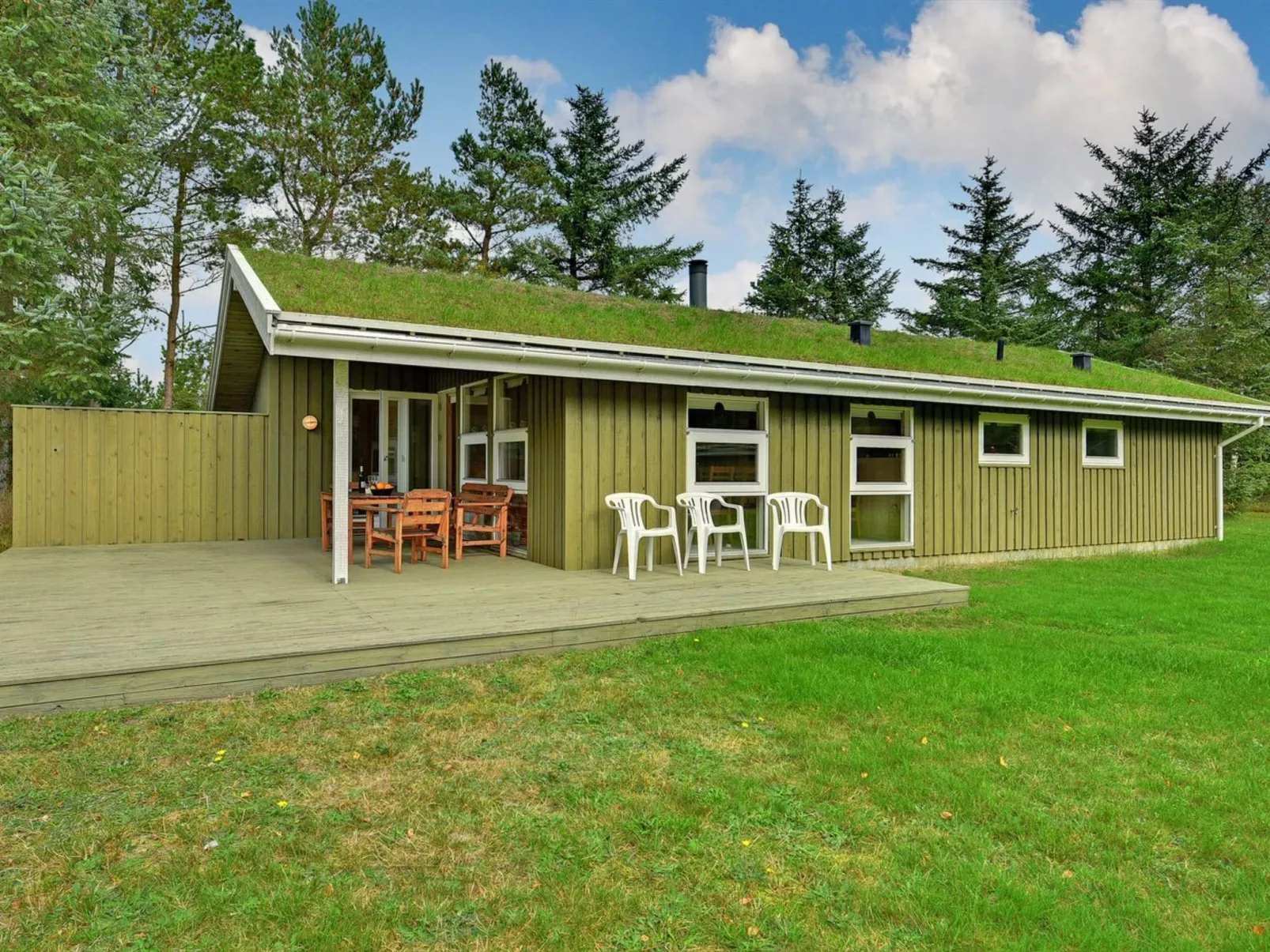 "Editt" - 2km from the sea