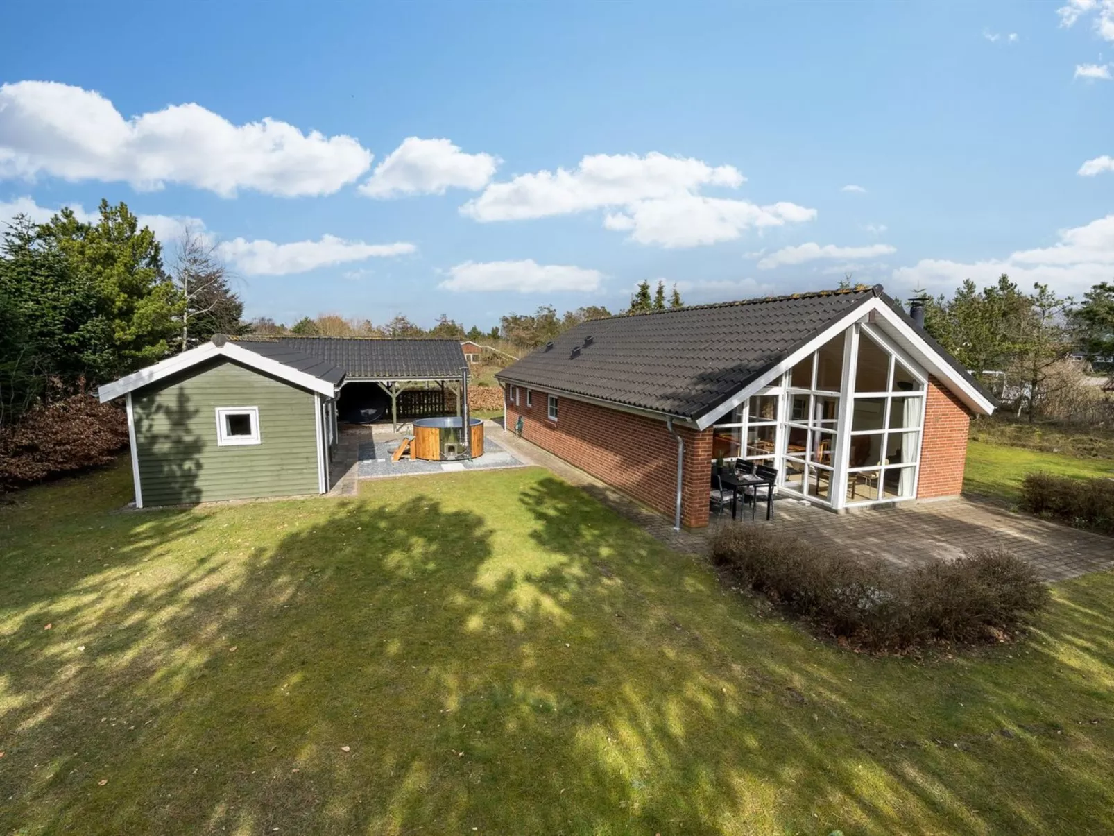 "Herminia" - 350m to the fjord