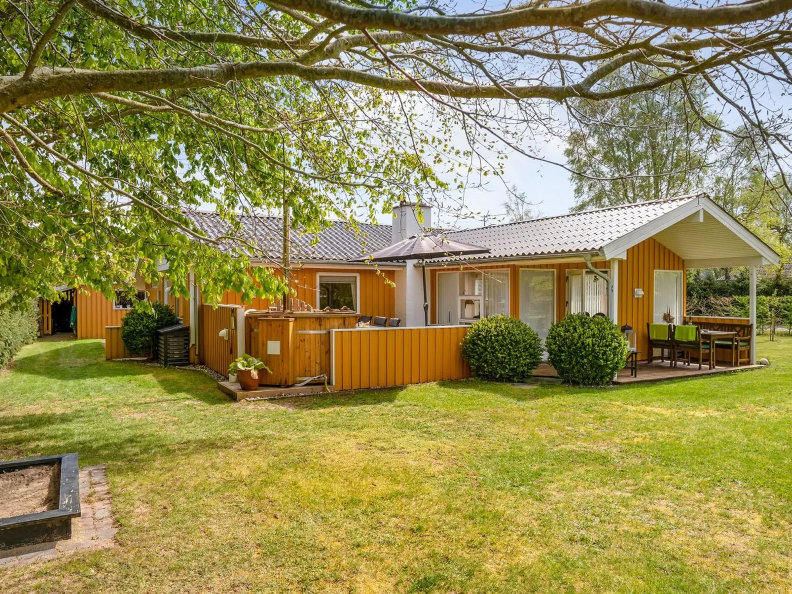 "Nico" - 1.1km from the sea