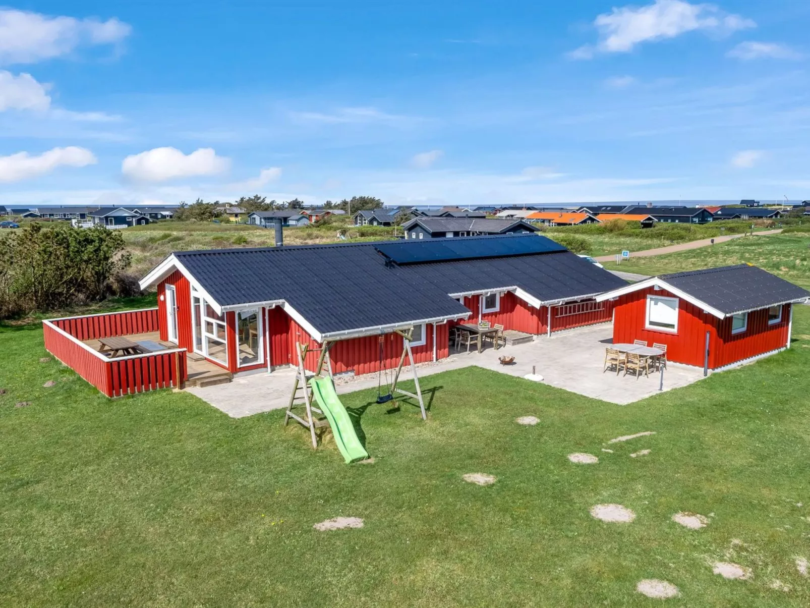 "Skrallan" - 400m from the sea