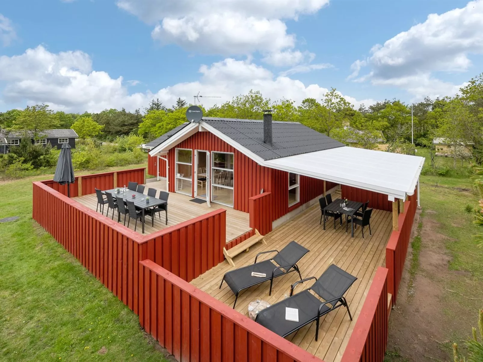 "Halla" - 200m to the fjord