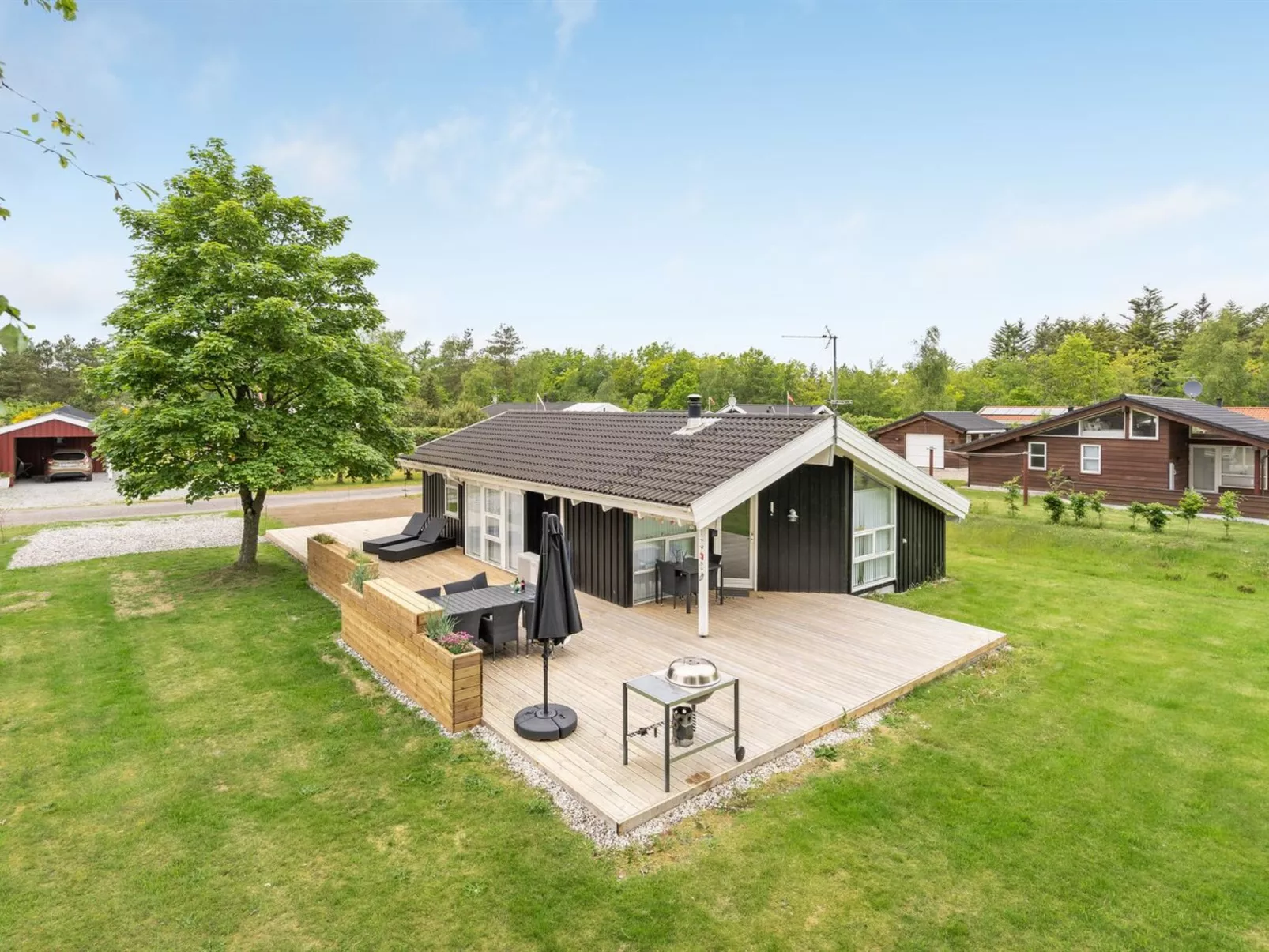 "Clari" - 500m from the sea