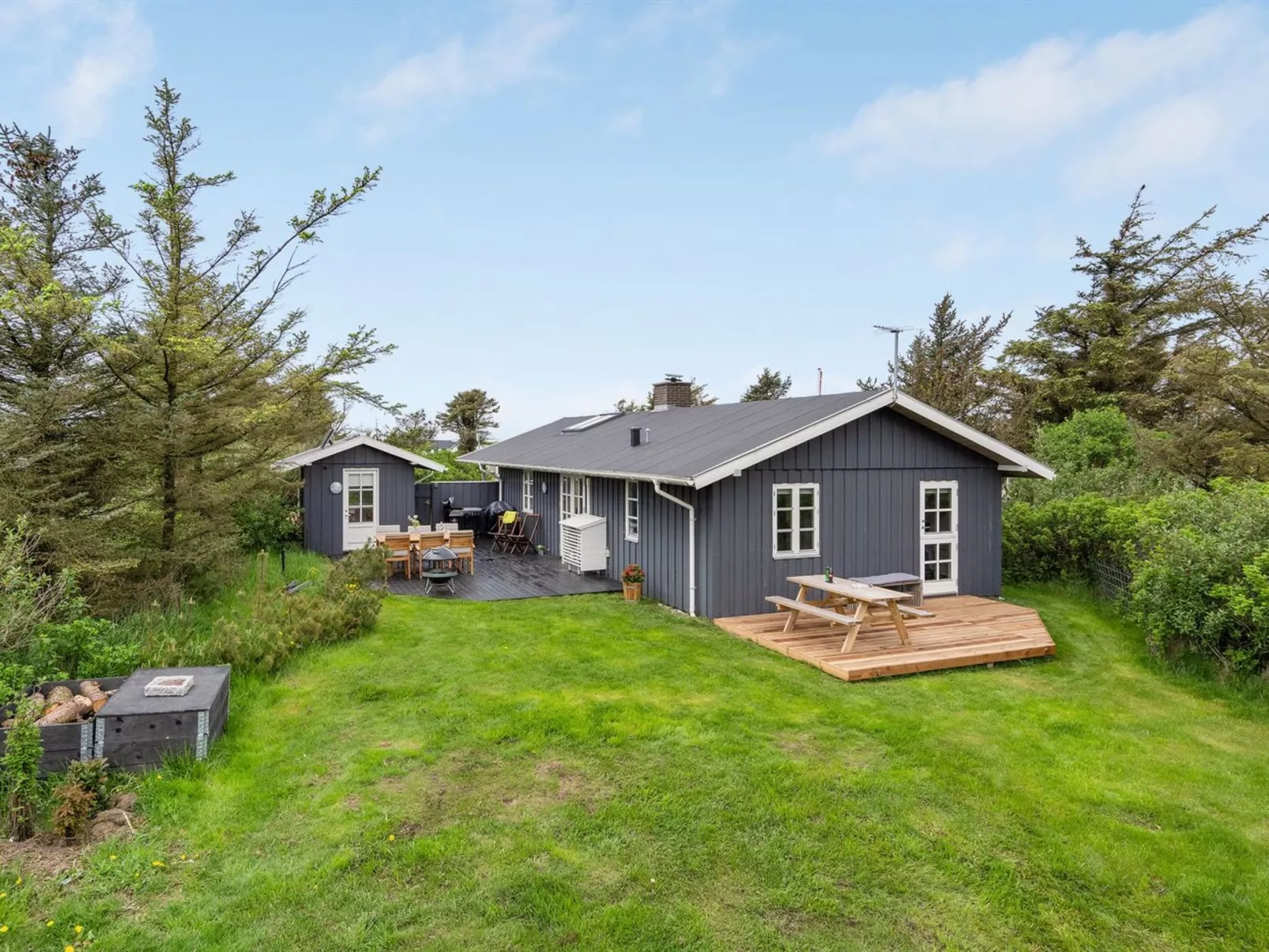 "Sölvy" - 300m from the sea