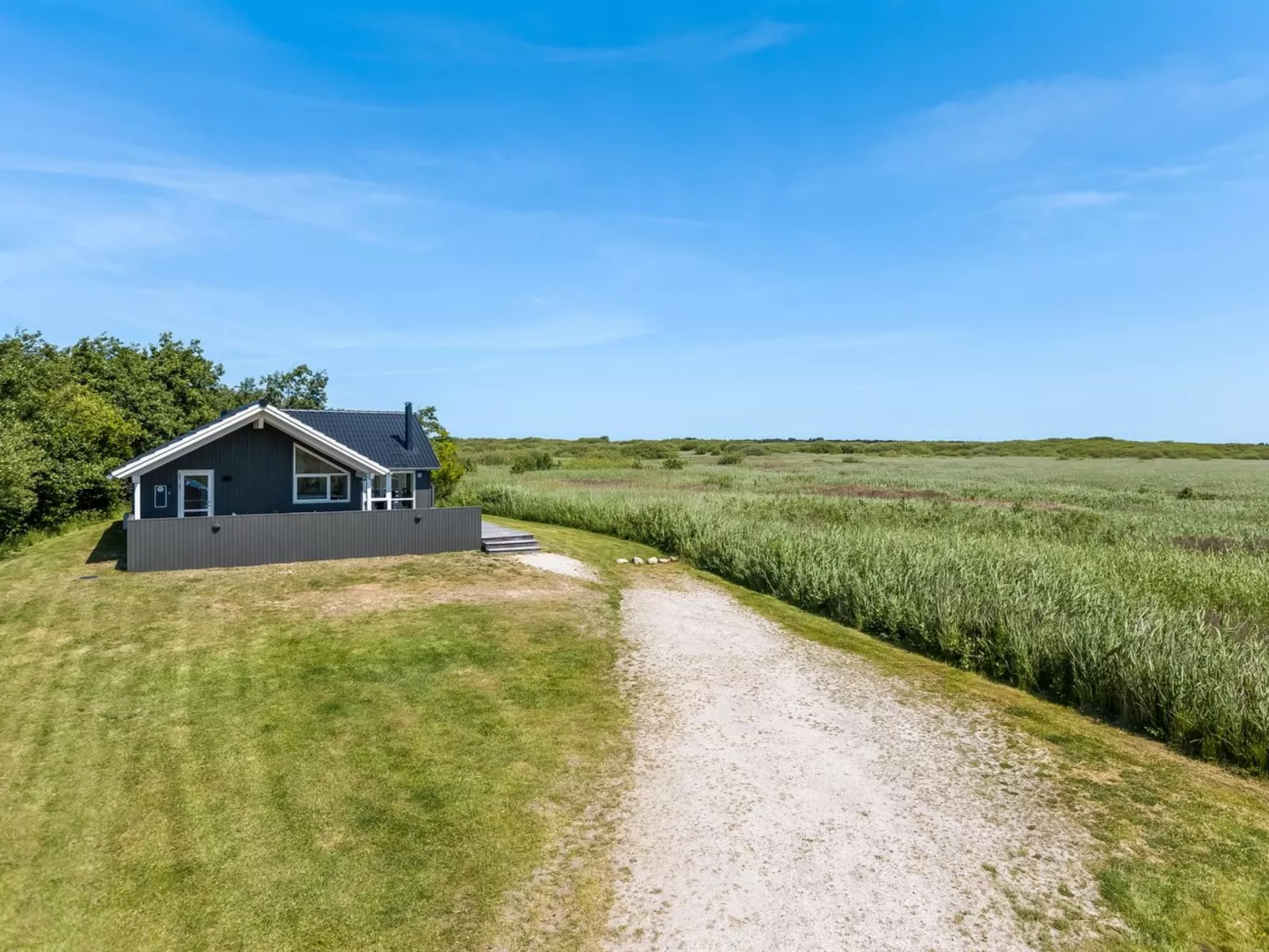 "Jonna" - 700m from the sea