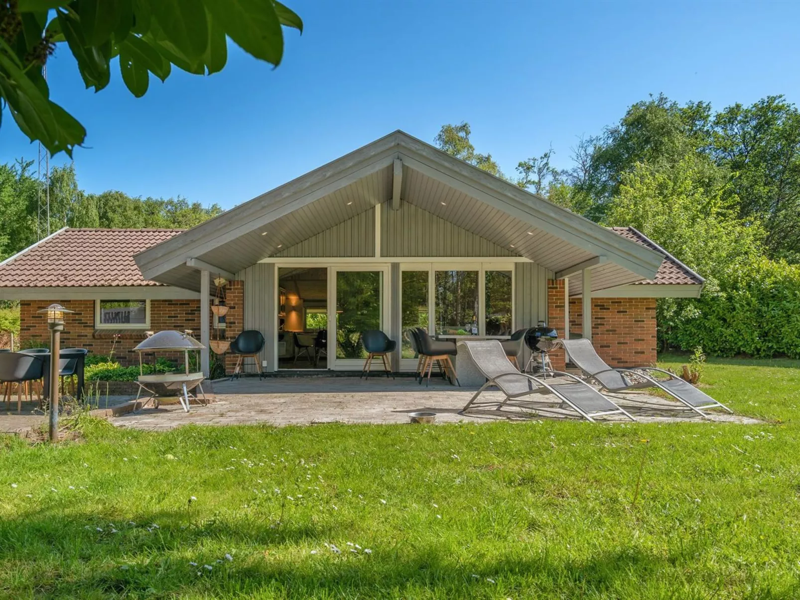 "Sida" - 600m from the sea