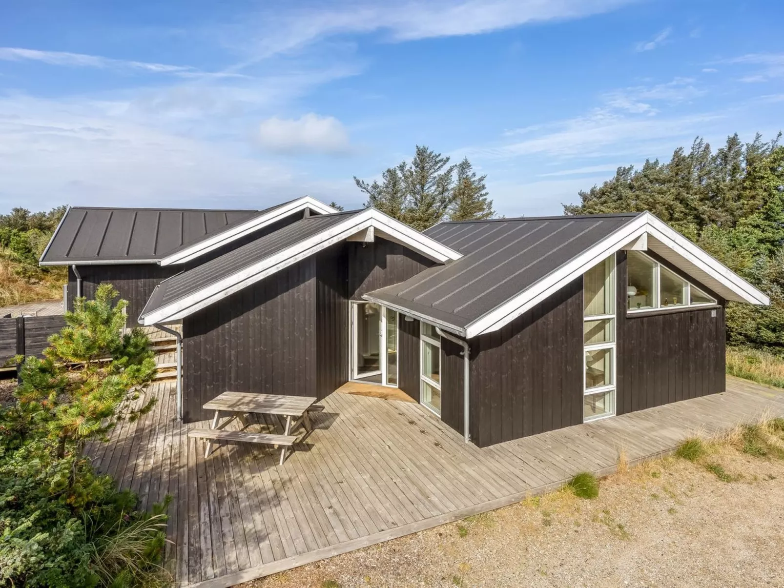 "Elna" - 400m from the sea