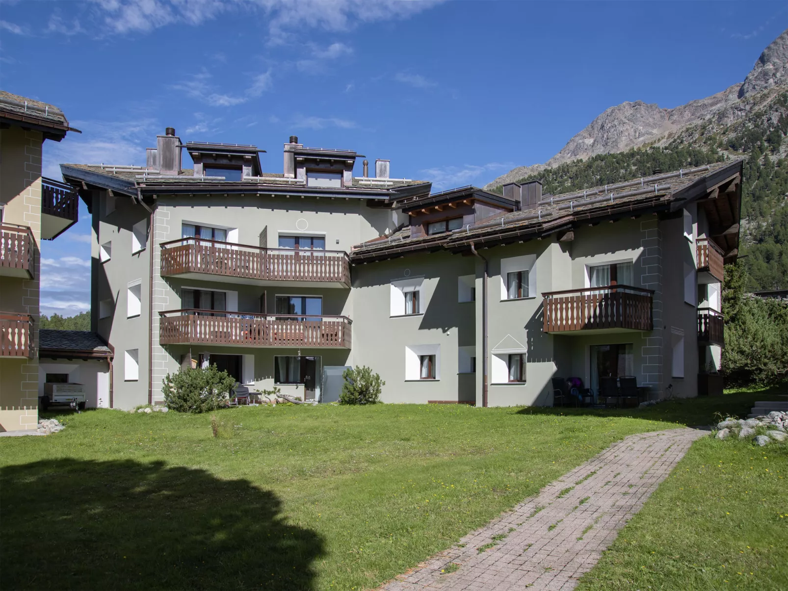 Chesa Zupeda C2-Buiten