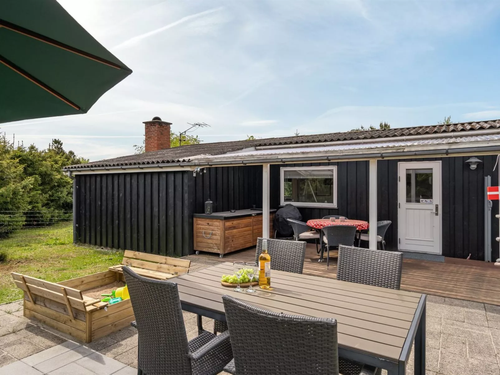 "Leonor" - 300m from the sea