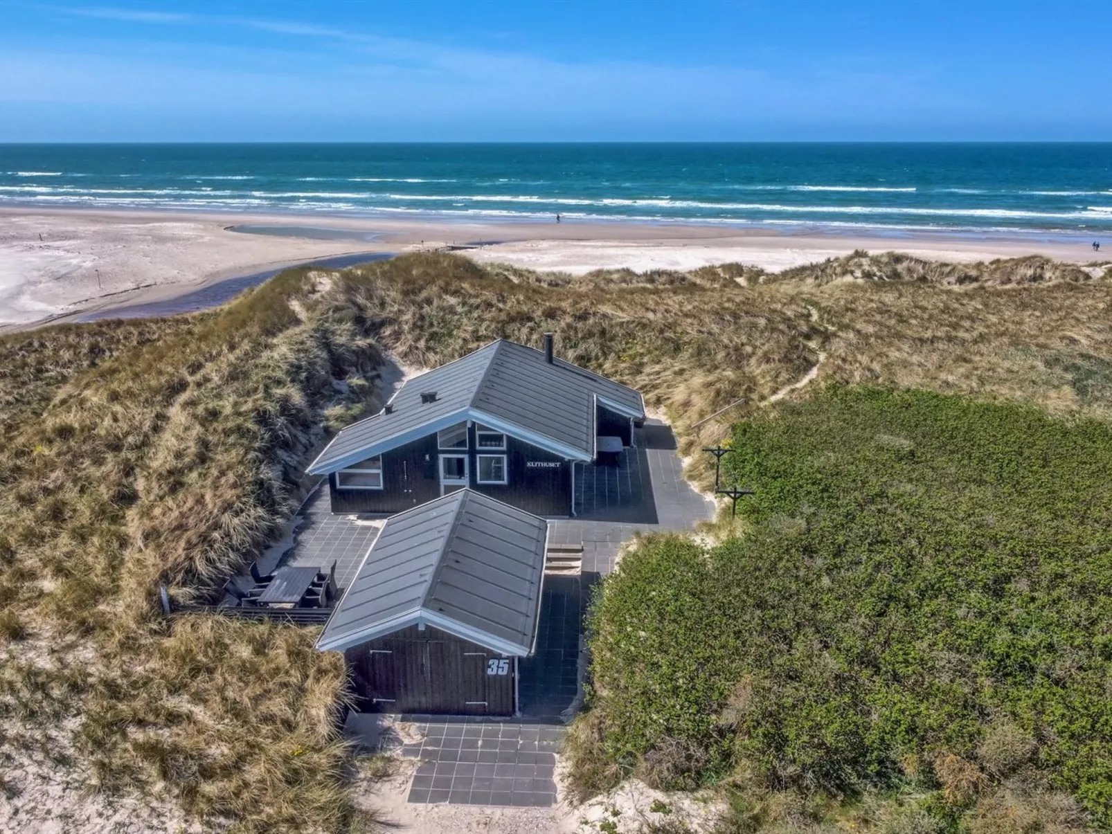 "Felippa" - 25m from the sea