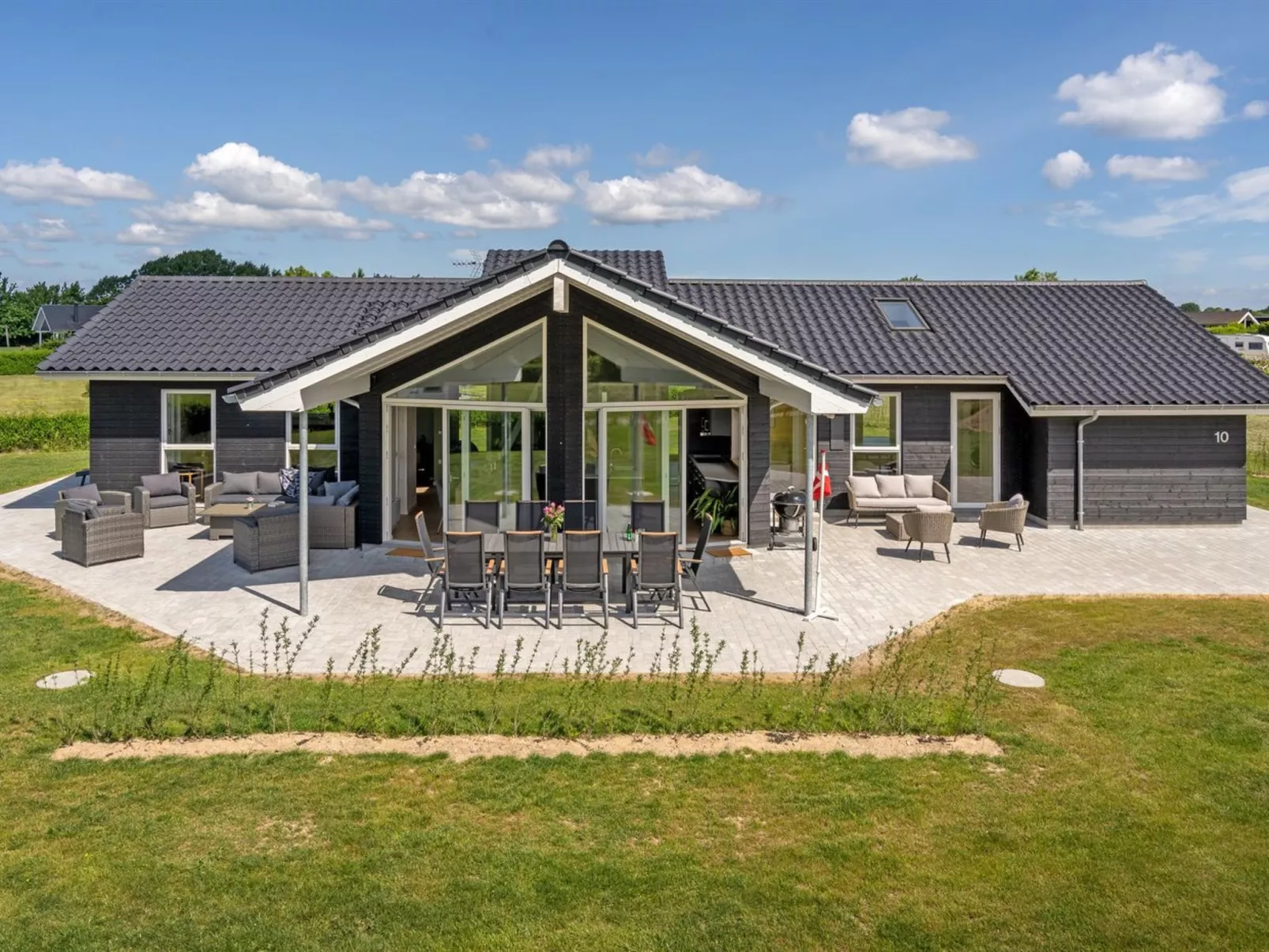 "Elsebet" - 600m from the sea