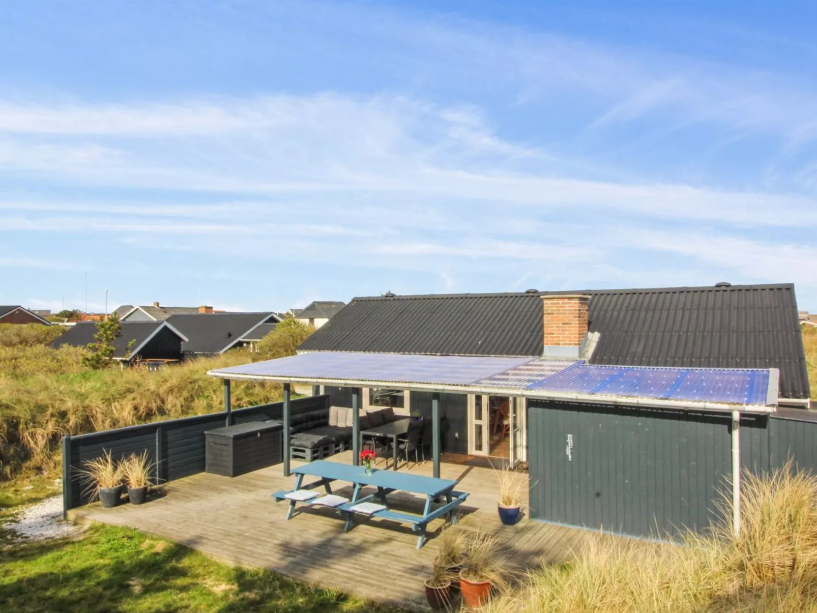 "Madsen" - 500m from the sea