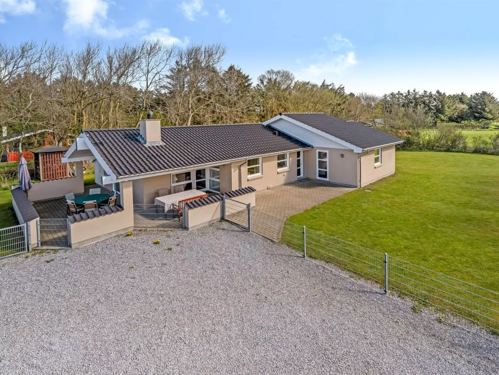 "Albina" - 844m from the sea